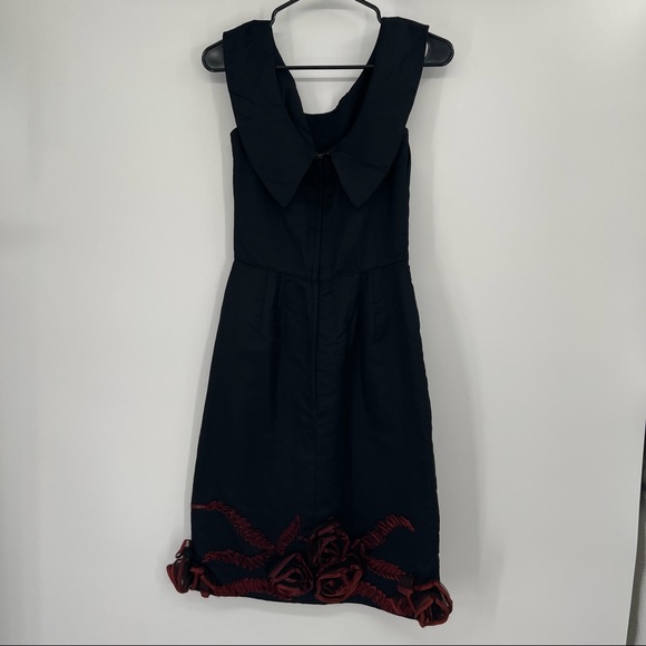 Vintage 1950's Black Sheath Dress with Embroidered Floral Hem - Picture 7 of 16